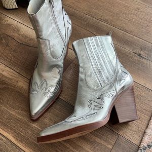 Dolce vita metallic cowgirl booties